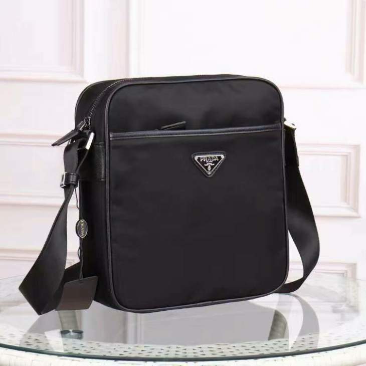 Picture of Prada Mens Bags _SKUfw167303212fw